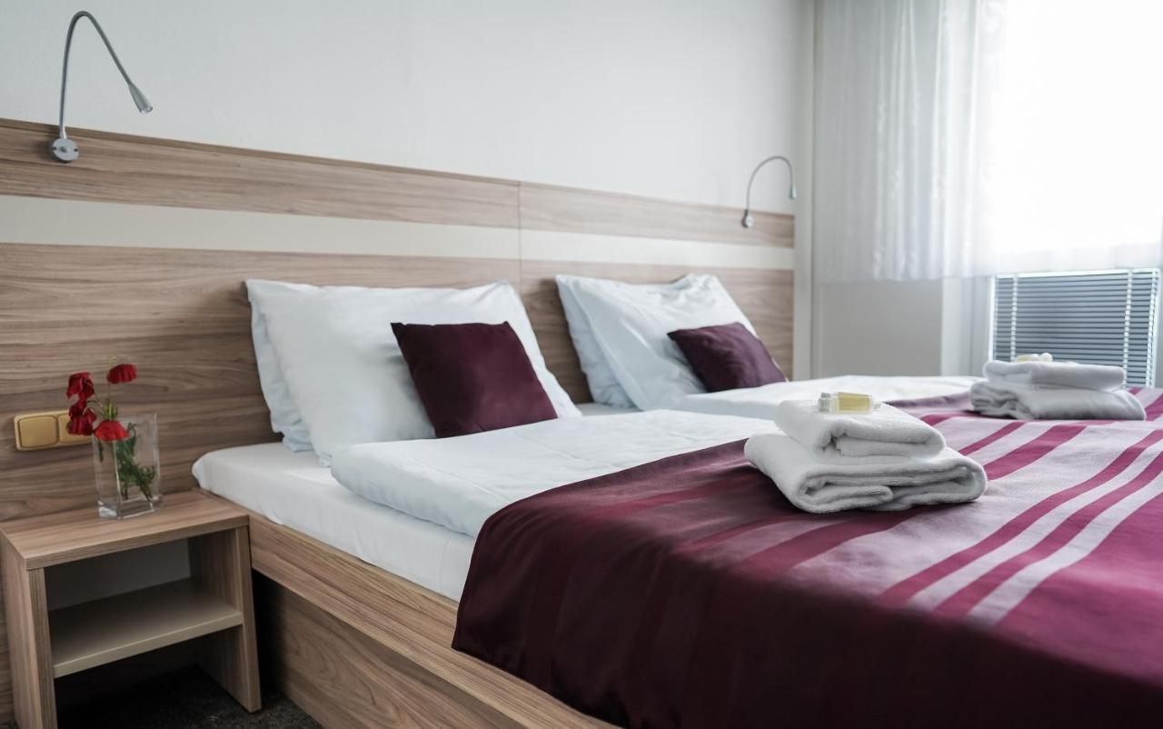 B&B Hotel University Brno Esterno foto